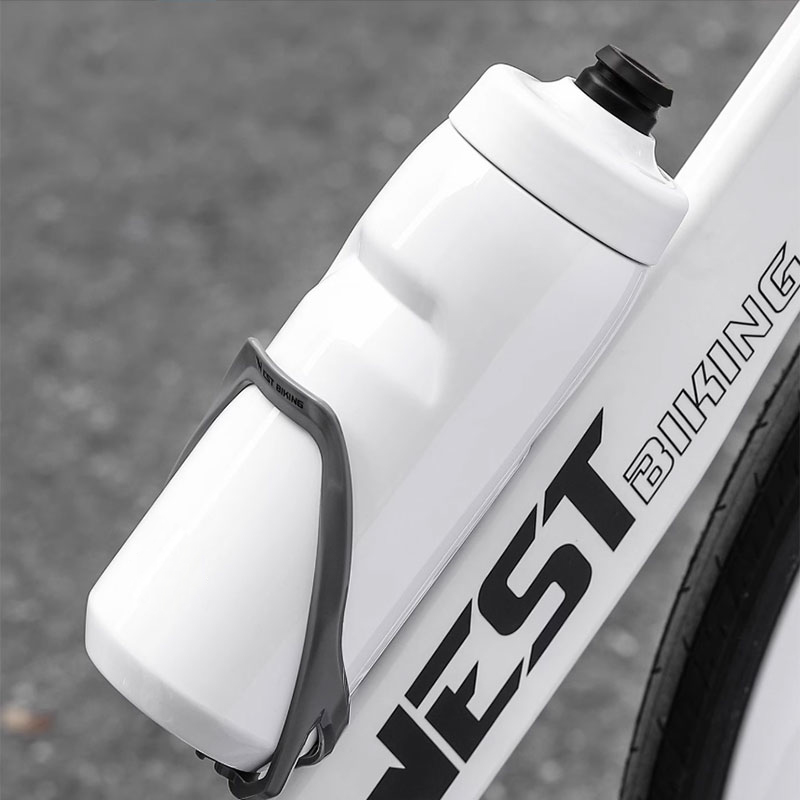 Спортивная бутылка для воды вогнутой формы